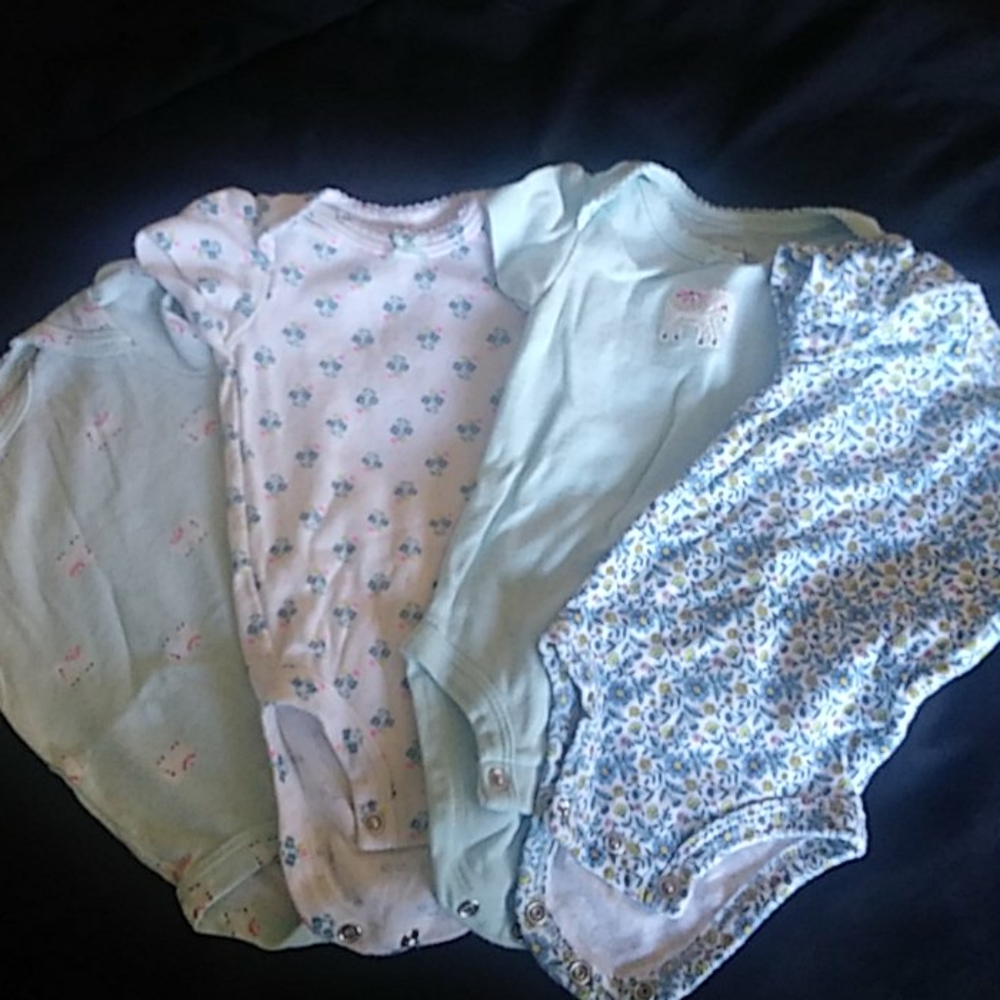 NB carters baby girl onsies/bodysuit